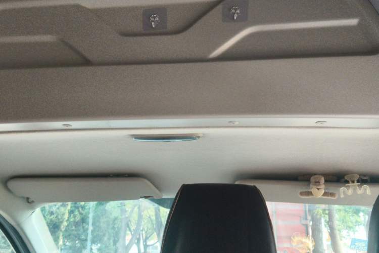 Used Ford Transit 2017 2.0T Diesel Multi-Purpose Commercial Vehicle Mid-Drive Mid-Roof China IV Standard Headliner