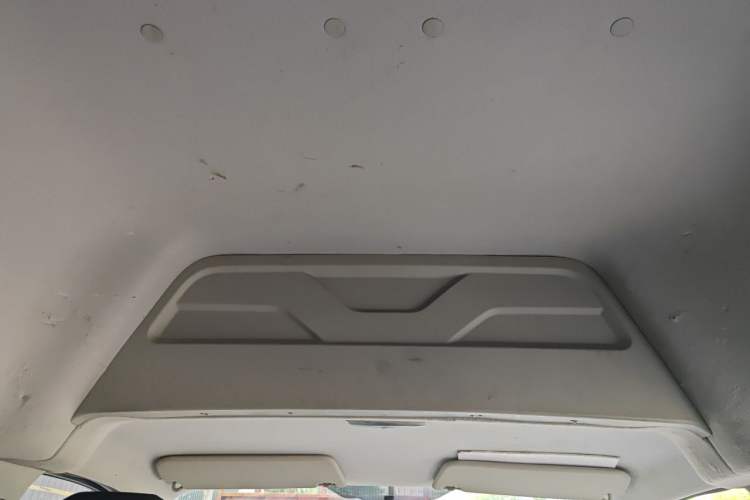 Used Ford Transit 2017 2.0T Diesel Multi-Function Commercial Vehicle Mid-Drive Mid-Roof China V Standard Headliner