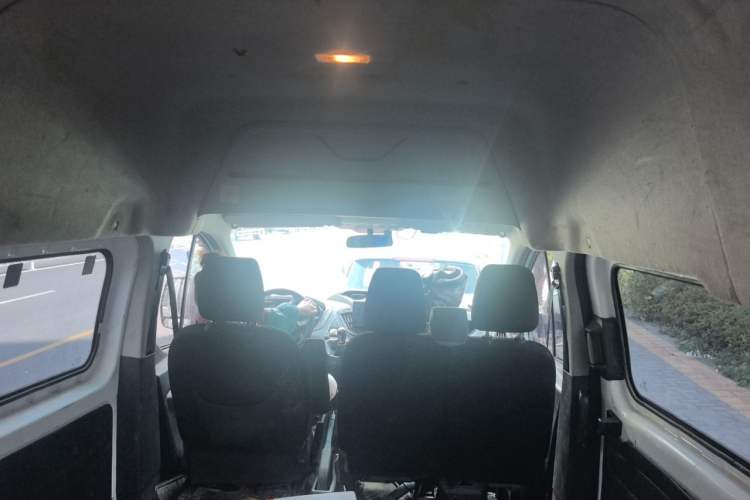 Used Ford Transit 2017 2.0T Diesel Multi-Function Commercial Vehicle Mid-Drive Mid-Roof China V Standard Headliner