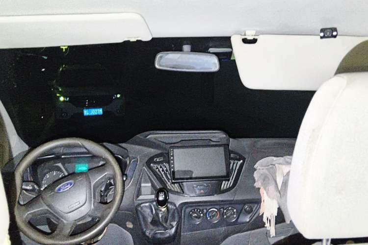 Used Ford Transit 2017 2.0T Diesel Multi-Function Commercial Vehicle Mid-Drive Mid-Roof China V Standard Headliner