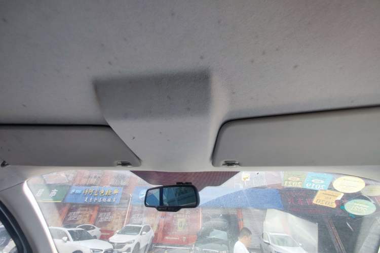 Used Ford Transit 2017 2.0T Diesel Van Mid-Chassis Mid-Roof China V Standard Headliner