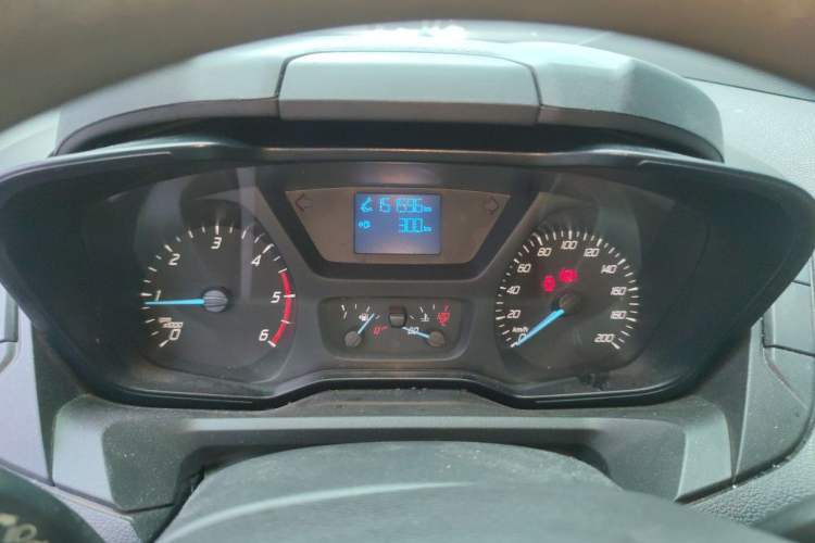 Used Ford Transit 2017 2.0T Diesel Multi-Purpose Commercial Vehicle Short Wheelbase Low Roof China IV Standard Instrument Cluster