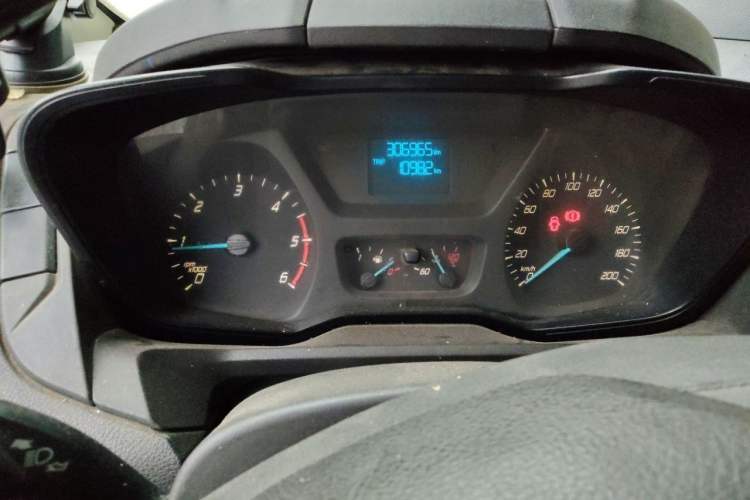 Used Ford Transit 2017 2.0T Diesel Multi-Function Commercial Vehicle Mid-Drive Mid-Roof China V Standard Instrument Cluster