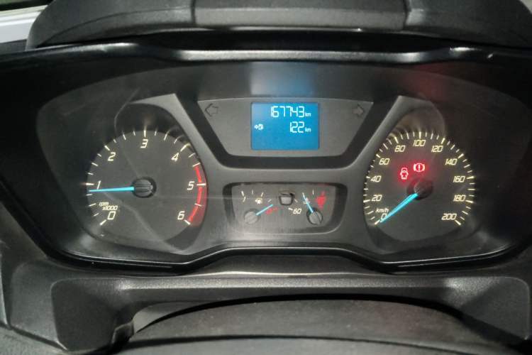 Used Ford Transit 2017 2.0T Diesel Van Mid-Chassis Mid-Roof China V Standard Instrument Cluster