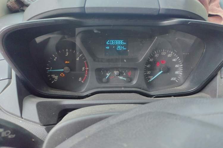 Used Ford Transit 2017 2.0T Diesel Multi-Purpose Commercial Vehicle Short Wheelbase Low Roof China V Standard Instrument Cluster