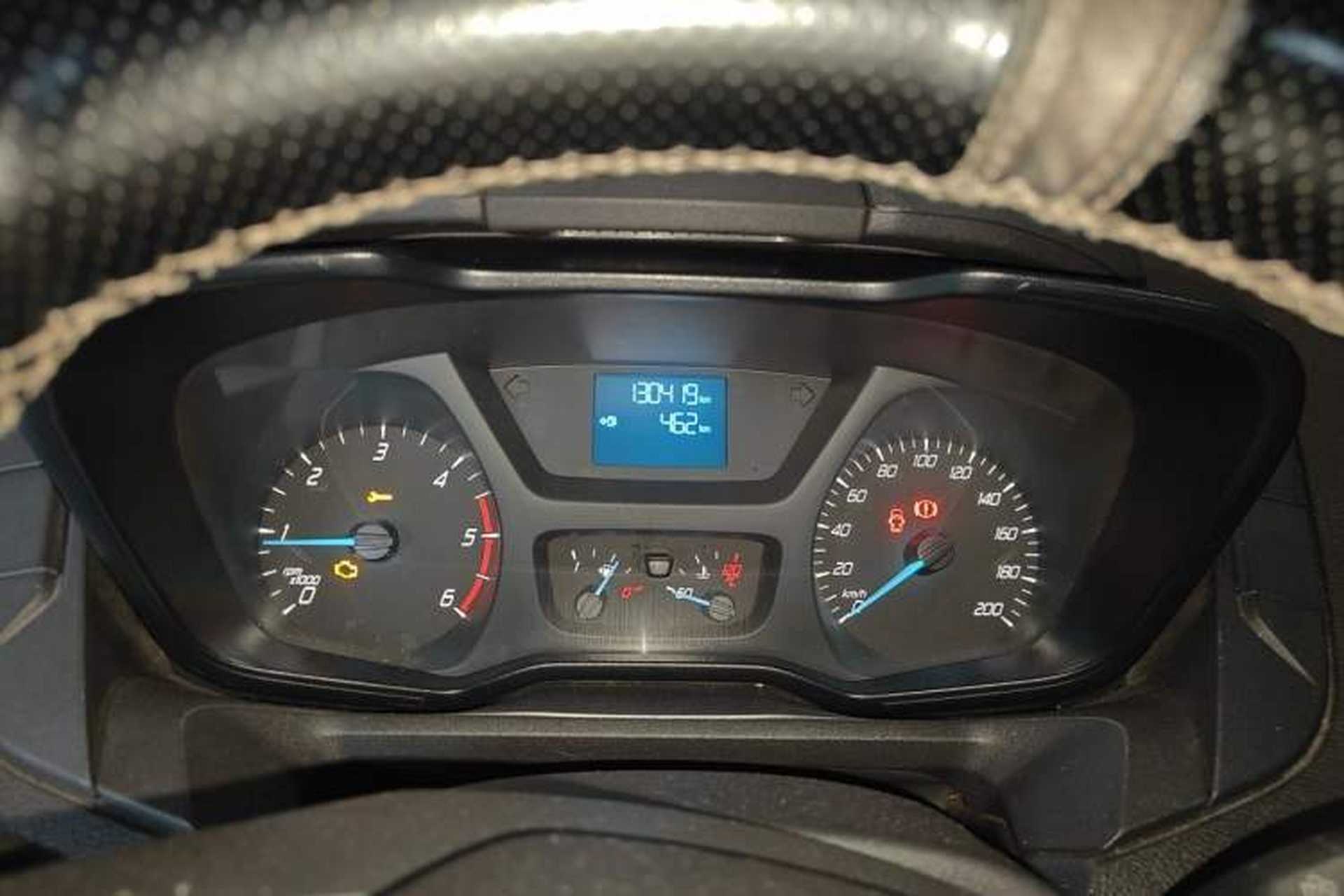 Used Ford Transit 2017 2.0T Diesel Multi-Purpose Commercial Vehicle Short Wheelbase Low Roof China V Standard Instrument Cluster