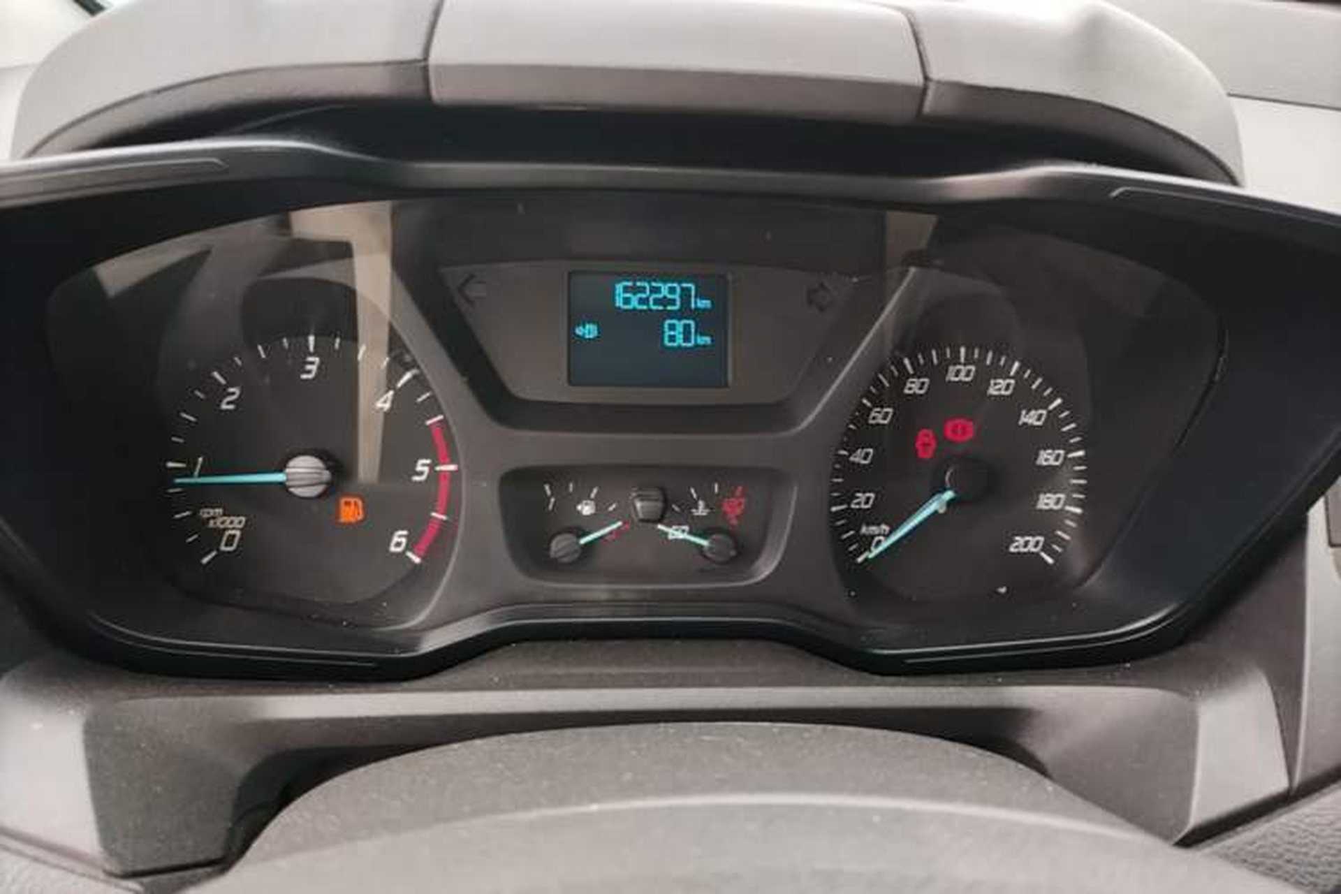 Used Ford Transit 2017 2.0T Diesel Multi-Purpose Commercial Vehicle Short Wheelbase Low Roof China V Standard Instrument Cluster
