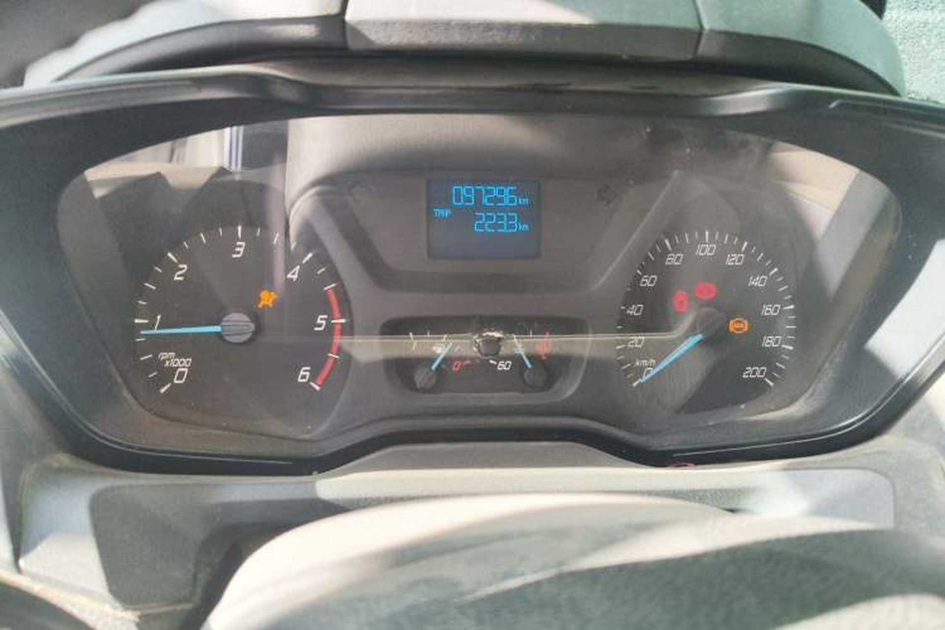 Used Ford Transit 2017 2.0T Diesel Multi-Function Commercial Vehicle Mid-Drive Mid-Roof China V Standard Instrument Cluster