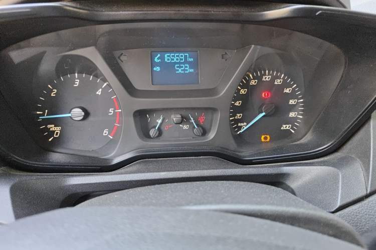 Used Ford Transit 2017 2.0T Diesel Multi-Purpose Commercial Vehicle Short Wheelbase Low Roof China V Standard Instrument Cluster