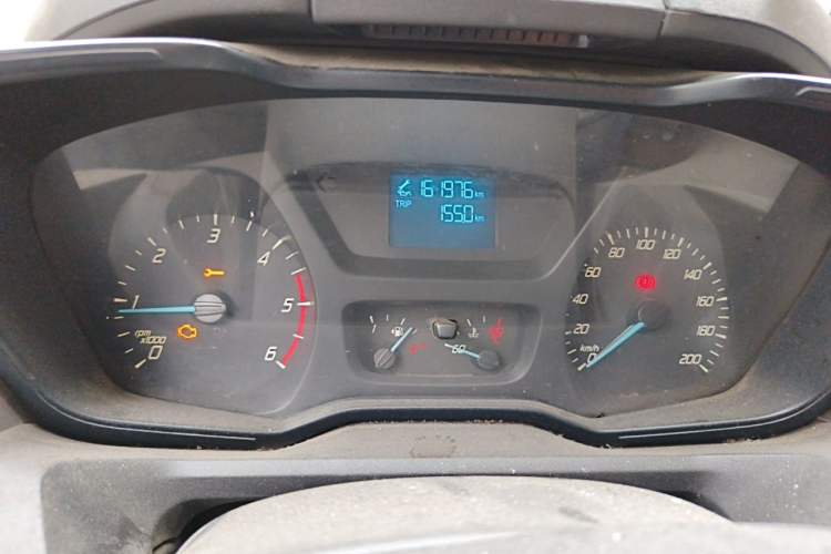Used Ford Transit 2017 2.0T Diesel Van Mid-Chassis Mid-Roof China V Standard Instrument Cluster
