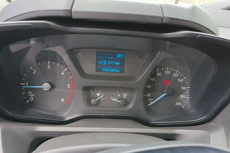Used Ford Transit 2017 2.0T Diesel Van Short Wheelbase Low Roof China IV Standard Instrument Cluster