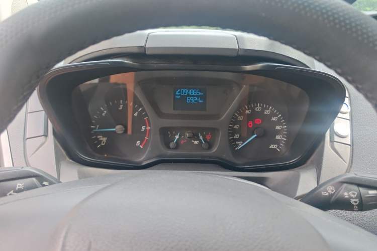 Used Ford Transit 2017 2.0T Diesel Multi-Function Commercial Vehicle Mid-Drive Mid-Roof China V Standard Instrument Cluster