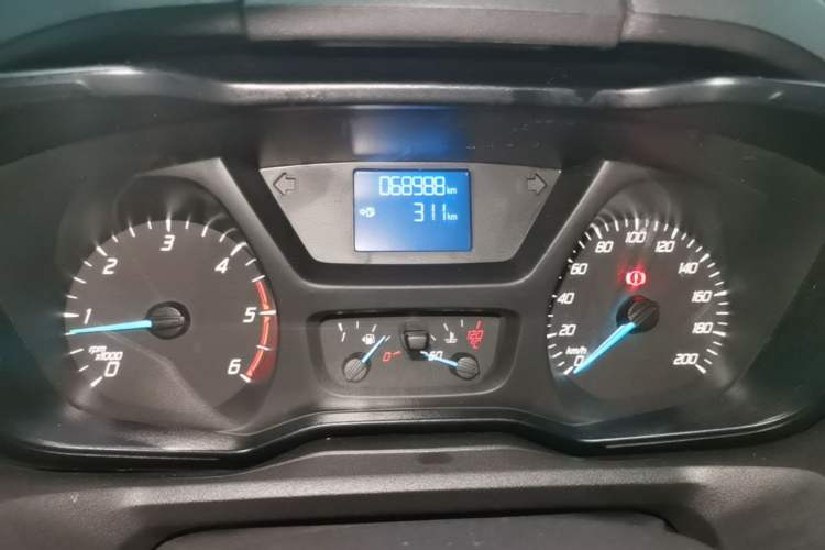 Used Ford Transit 2017 2.0T Diesel Multi-Purpose Commercial Vehicle Short Wheelbase Low Roof China V Standard Instrument Cluster
