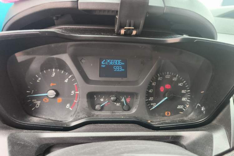 Used Ford Transit 2017 2.0T Diesel Van Mid-Chassis Mid-Roof China V Standard Instrument Cluster