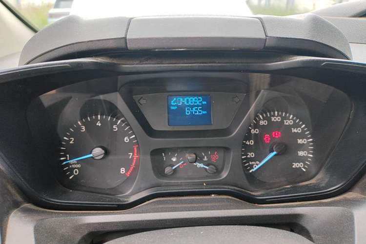 Used Ford Transit 2017 2.0T Gasoline Multi-Purpose Commercial Vehicle Mid-Drive Mid-Roof China V Standard Instrument Cluster
