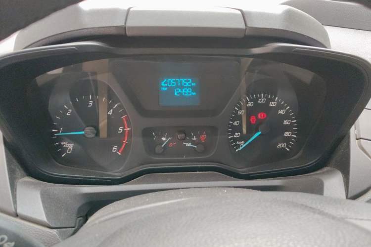 Used Ford Transit 2017 2.0T Diesel Van Short Wheelbase Low Roof China V Standard Instrument Cluster