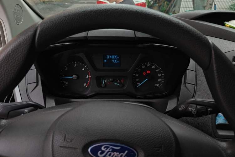 Used Ford Transit 2017 2.0T Diesel Multi-Function Commercial Vehicle Mid-Drive Mid-Roof China V Standard Instrument Cluster