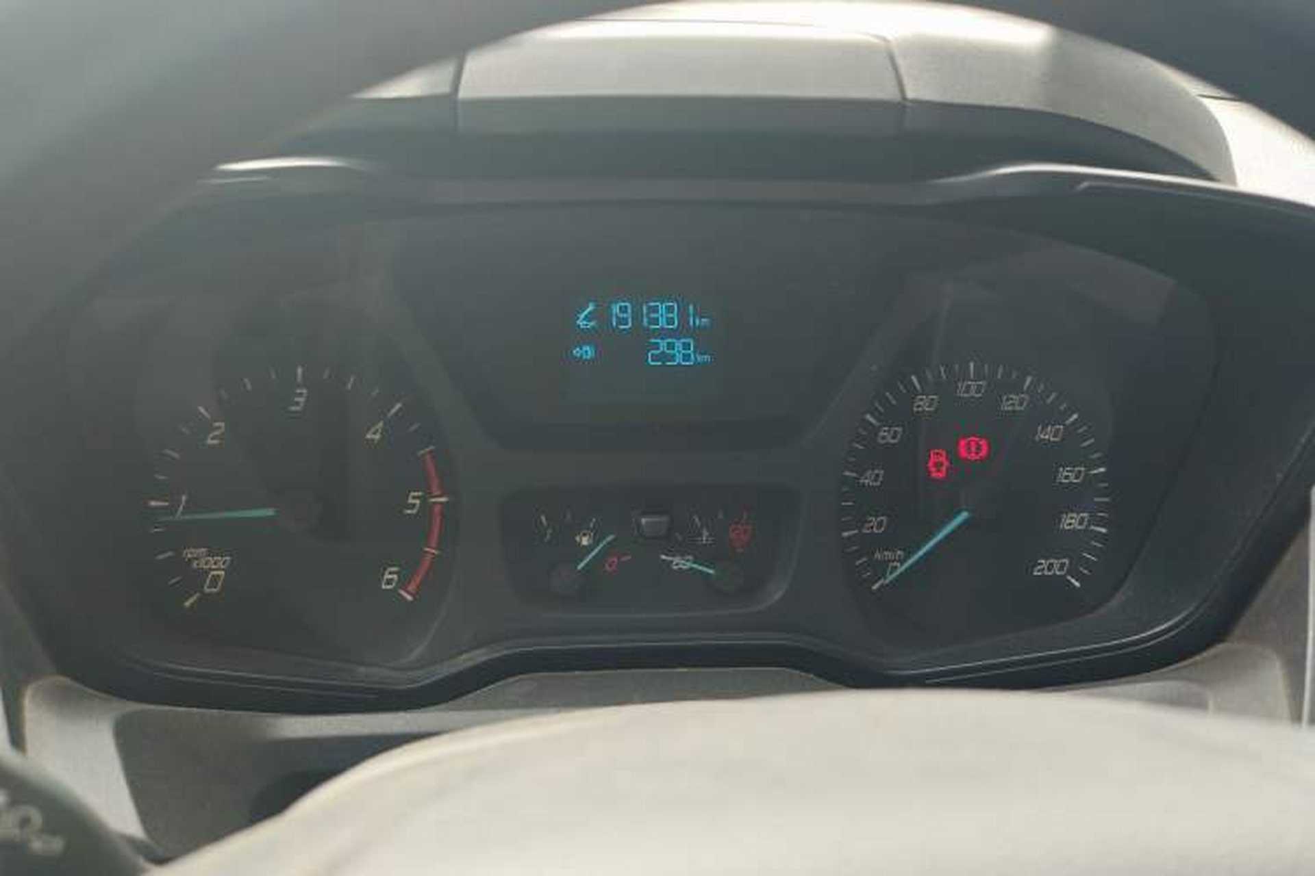 Used Ford Transit 2017 2.0T Diesel Multi-Function Commercial Vehicle Mid-Drive Mid-Roof China V Standard Instrument Cluster
