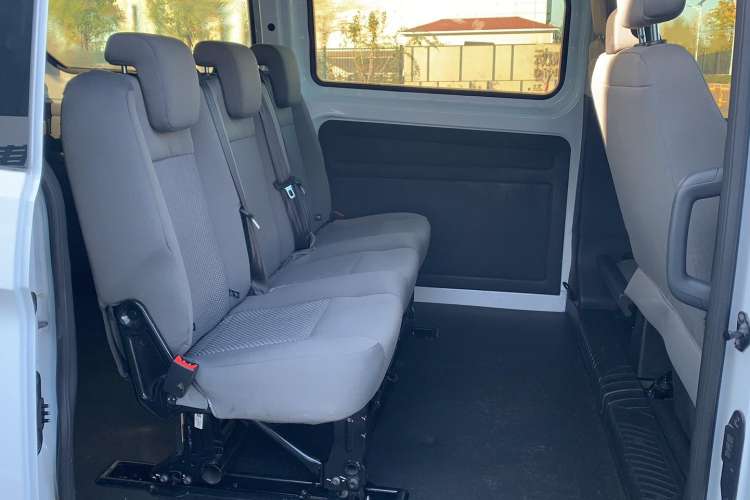Used Ford Transit 2017 2.0T Diesel Multi-Purpose Commercial Vehicle Short Wheelbase Low Roof China V Standard Interior 1