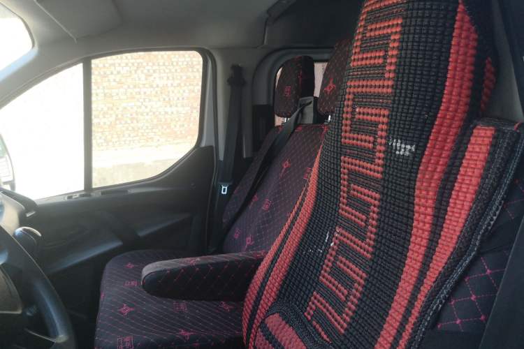 Used Ford Transit 2017 2.0T Diesel Multi-Purpose Commercial Vehicle Mid-Drive Mid-Roof China IV Standard Left Front Seat