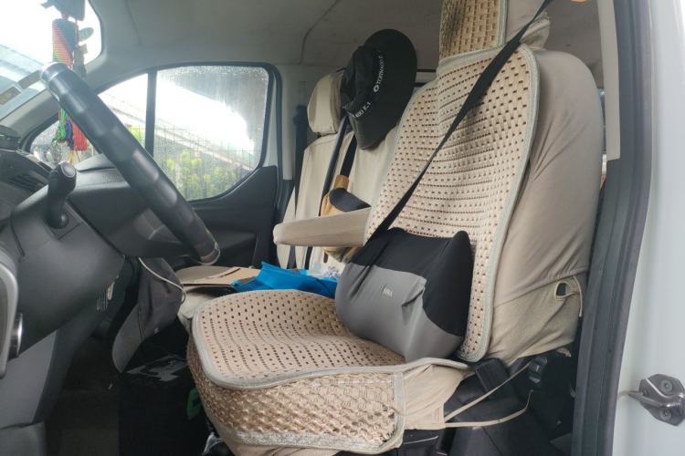Used Ford Transit 2017 2.0T Diesel Multi-Purpose Commercial Vehicle Short Wheelbase Low Roof China V Standard Left Front Seat