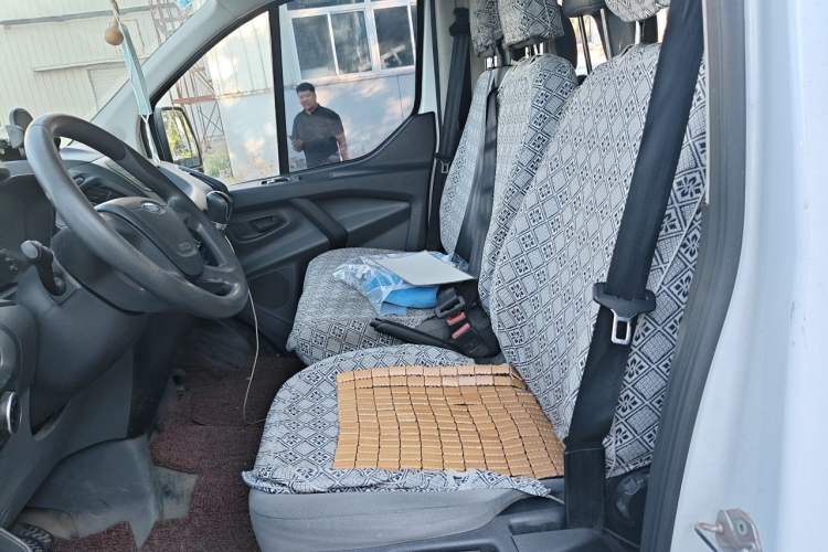 Used Ford Transit 2017 2.0T Gasoline Automatic Multi-Function Commercial Vehicle Mid-Drive Mid-Roof China V-standard Left Front Seat