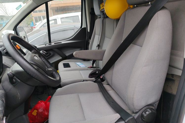 Used Ford Transit 2017 2.0T Diesel Van Mid-Chassis Mid-Roof China IV Standard Left Front Seat
