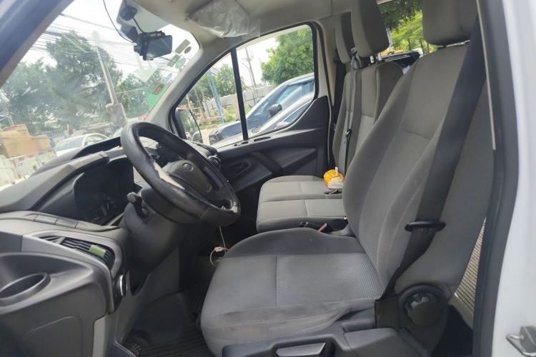 Used Ford Transit 2017 2.0T Diesel Multi-Purpose Commercial Vehicle Short Wheelbase Low Roof China V Standard Left Front Seat