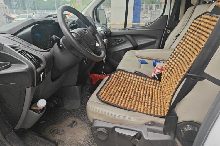 Used Ford Transit 2017 2.0T Diesel Multi-Purpose Commercial Vehicle Short Wheelbase Low Roof China V Standard Left Front Seat