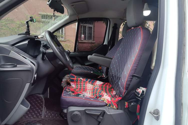 Used Ford Transit 2017 2.0T Diesel Multi-Purpose Commercial Vehicle Mid-Drive Mid-Roof China IV Standard Left Front Seat