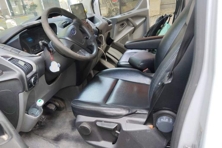 Used Ford Transit 2017 2.0T Diesel Multi-Function Commercial Vehicle Mid-Drive Mid-Roof China V Standard Left Front Seat