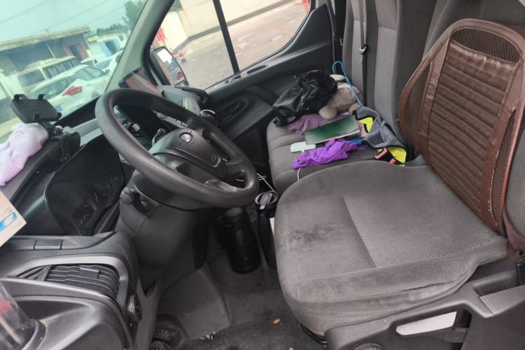 Used Ford Transit 2017 2.0T Diesel Van Mid-Chassis Mid-Roof China V Standard Left Front Seat