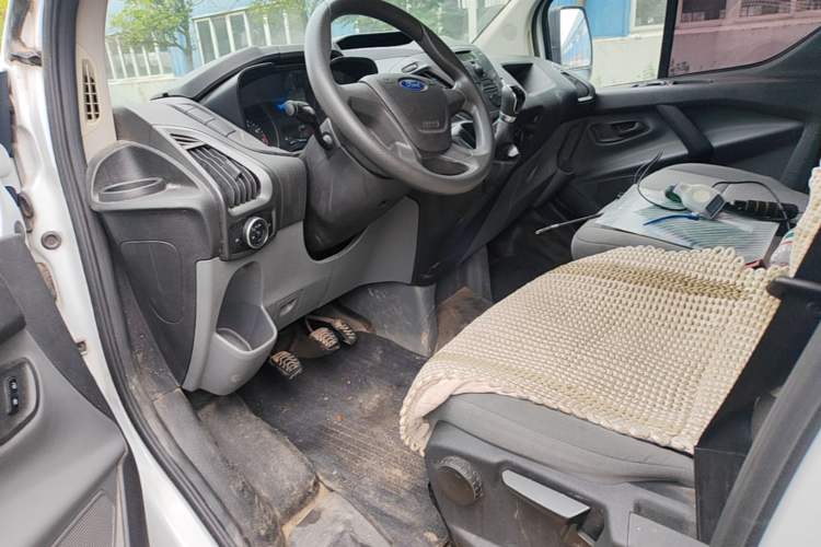 Used Ford Transit 2017 2.0T Gasoline Multi-Purpose Commercial Vehicle Mid-Drive Mid-Roof China V Standard Left Front Seat