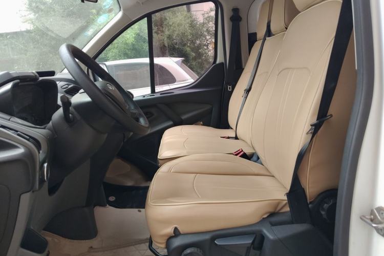 Used Ford Transit 2017 2.0T Diesel Van Short Wheelbase Low Roof China V Standard Left Front Seat