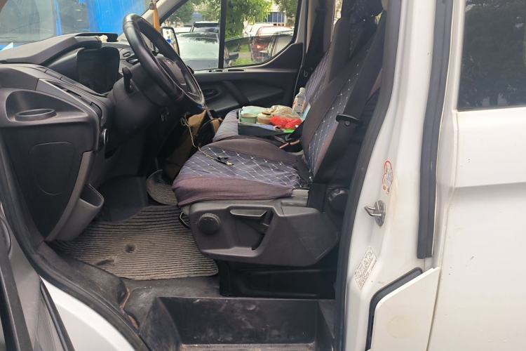 Used Ford Transit 2017 2.0T Diesel Van Short Wheelbase Low Roof China V Standard Left Front Seat