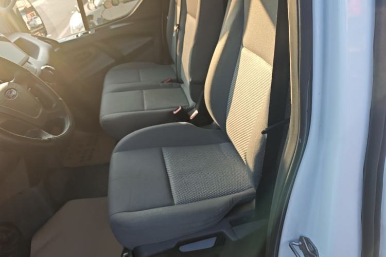 Used Ford Transit 2017 2.0T Diesel Van Mid-Chassis Mid-Roof China V Standard Left Rear Seat