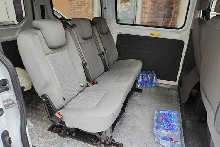 Used Ford Transit 2017 2.0T Gasoline Multi-Purpose Commercial Vehicle Short Wheelbase Mid-Roof China V Standard Left Rear Seat