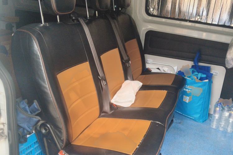 Used Ford Transit 2017 2.0T Diesel Multi-Purpose Commercial Vehicle Mid-Drive Mid-Roof China IV Standard Left Rear Seat