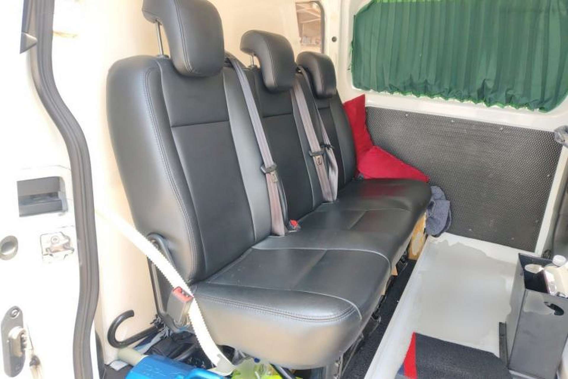 Used Ford Transit 2017 2.0T Diesel Multi-Purpose Commercial Vehicle Short Wheelbase Low Roof China V Standard Left Rear Seat