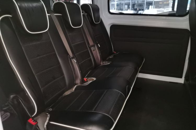 Used Ford Transit 2017 2.0T Diesel Multi-Purpose Commercial Vehicle Short Wheelbase Low Roof China V Standard Left Rear Seat