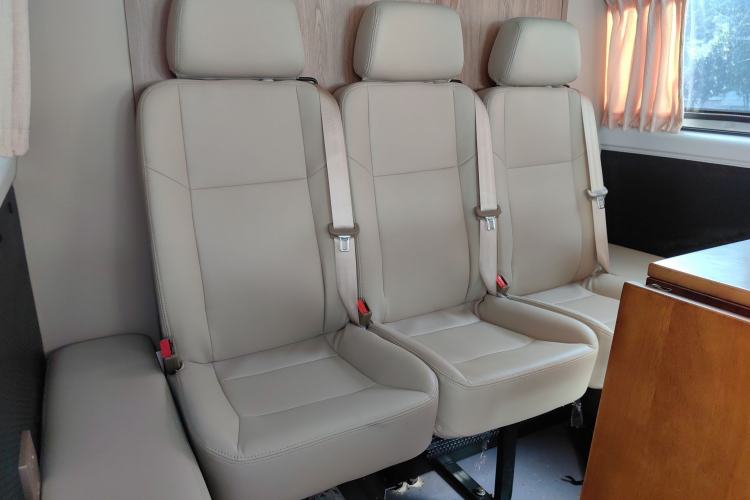 Used Ford Transit 2017 2.0T Gasoline Automatic Multi-Function Commercial Vehicle Mid-Drive Mid-Roof China V-standard Left Rear Seat