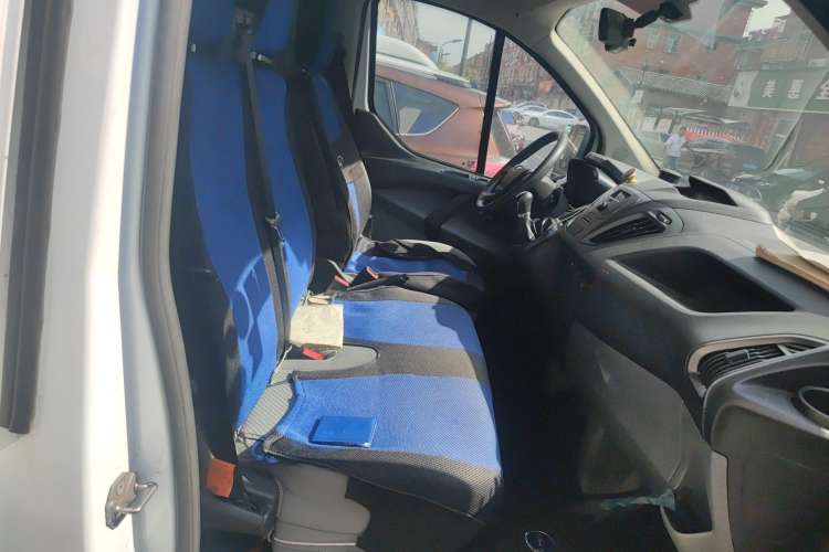 Used Ford Transit 2017 2.0T Diesel Van Mid-Chassis Mid-Roof China V Standard Left Rear Seat
