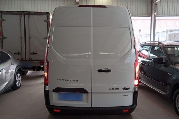 Used Ford Transit 2017 2.0T Diesel Van Short Wheelbase Mid-Roof China V Standard Rear