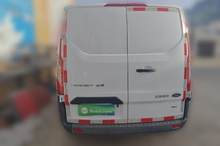 Used Ford Transit 2017 2.0T Diesel Van Short Wheelbase Low Roof China IV Standard Rear