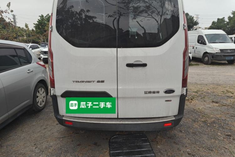 Used Ford Transit 2017 2.0T Diesel Multi-Purpose Commercial Vehicle Short Wheelbase Low Roof China V Standard Rear