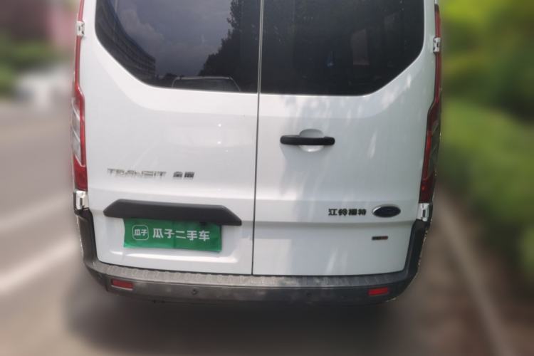 Used Ford Transit 2017 2.0T Diesel Multi-Purpose Commercial Vehicle Short Wheelbase Low Roof China V Standard Rear