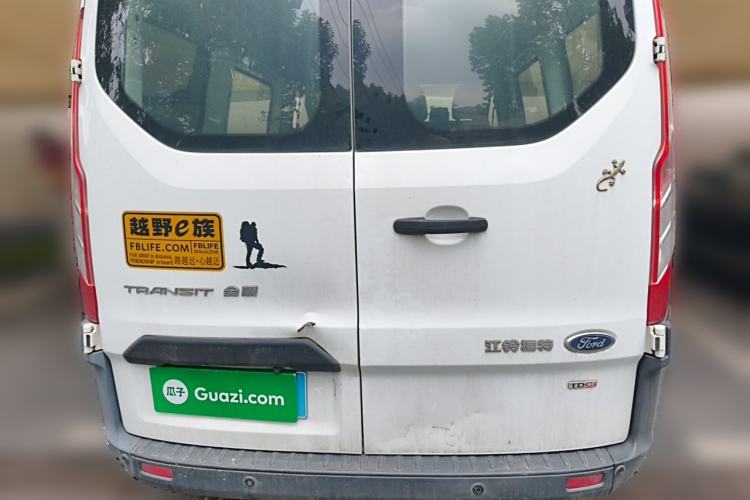 Used Ford Transit 2017 2.0T Diesel Multi-Purpose Commercial Vehicle Short Wheelbase Low Roof China IV Standard Rear