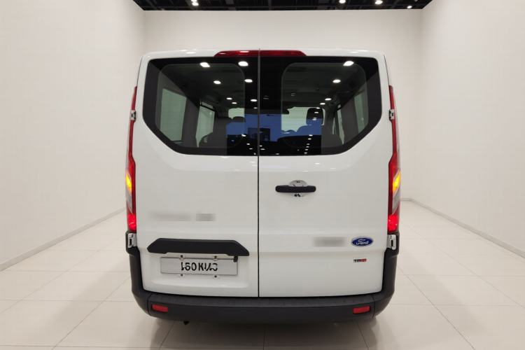 Used Ford Transit 2017 2.0T Diesel Multi-Purpose Commercial Vehicle Short Wheelbase Low Roof China V Standard Rear