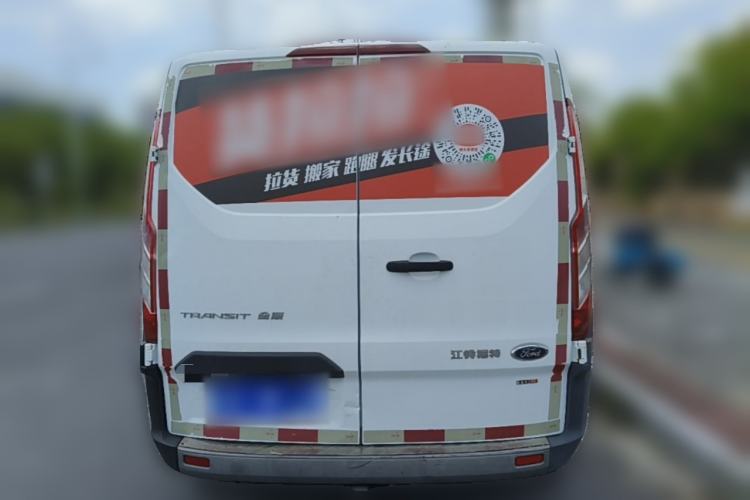 Used Ford Transit 2017 2.0T Diesel Van Short Wheelbase Low Roof China IV Standard Rear