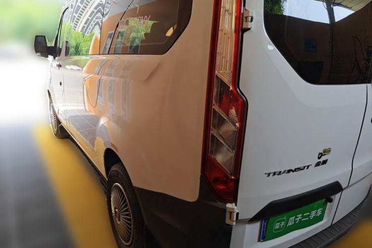 Used Ford Transit 2017 2.0T Diesel Multi-Purpose Commercial Vehicle Short Wheelbase Low Roof China V Standard Rear Left 45 Deg